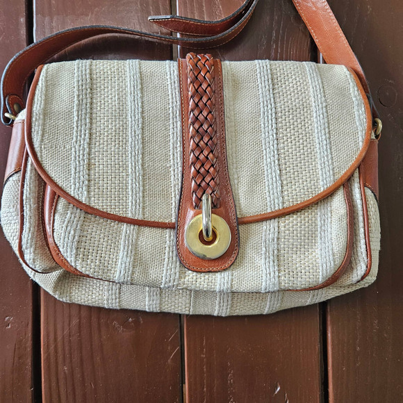 Dillards Vintage Cream Tweed & Leather Crossbody Shoulder Bag Beach Neutral‎ - Picture 2 of 12